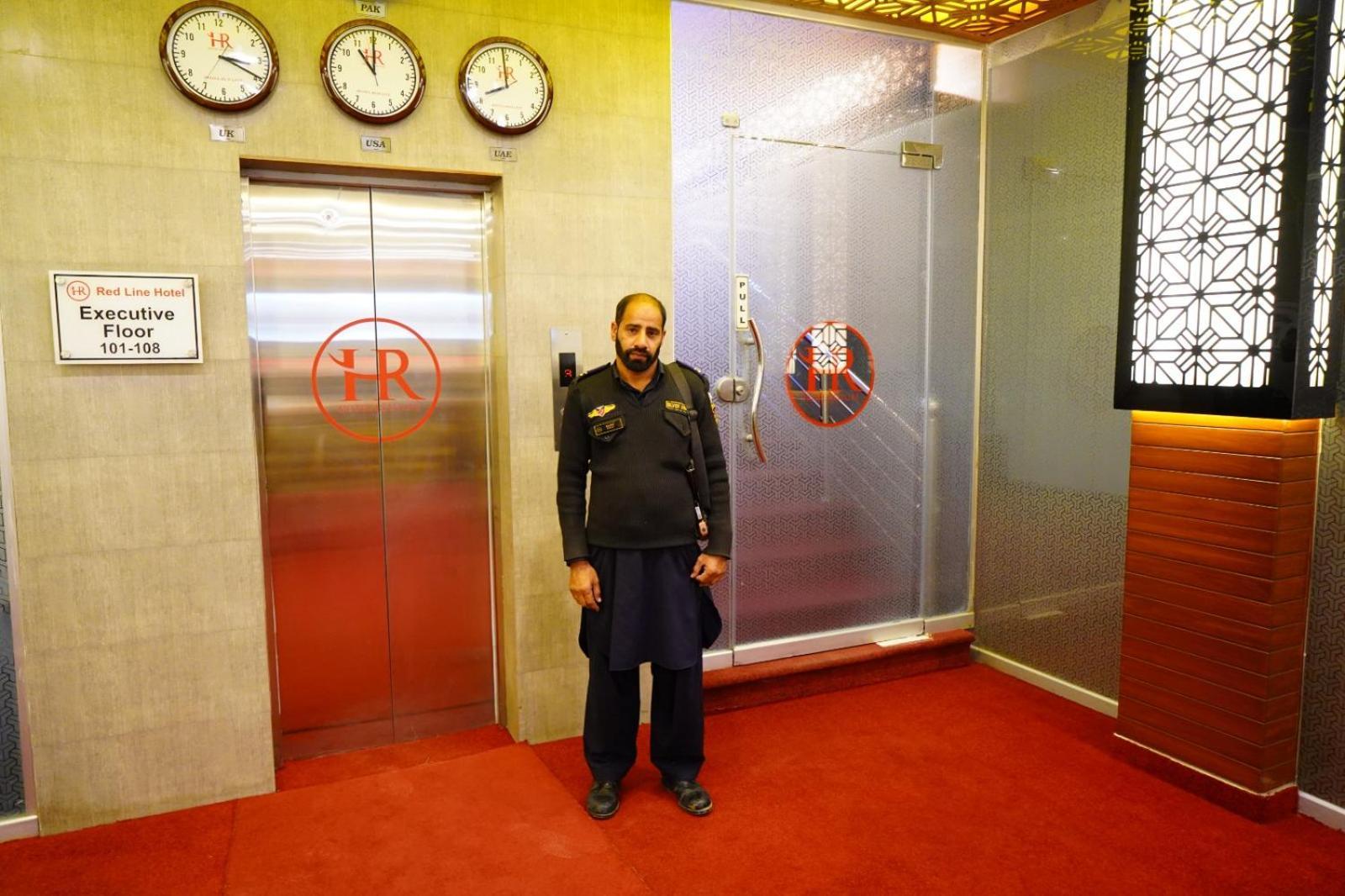 Hotel Red Line Исламабад Екстериор снимка